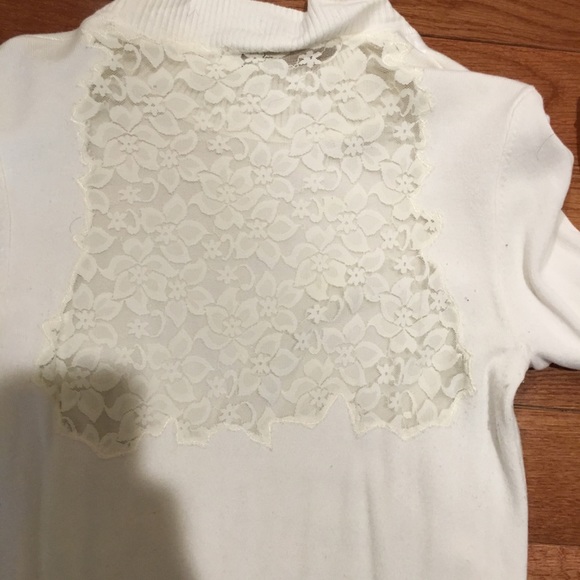 Sweater- laced in the back. - Picture 3 of 4